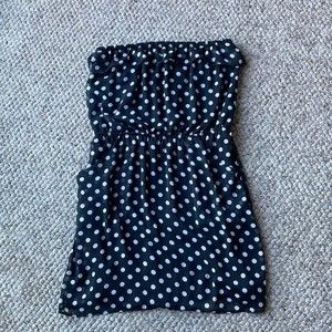 Strapless dress with pockets